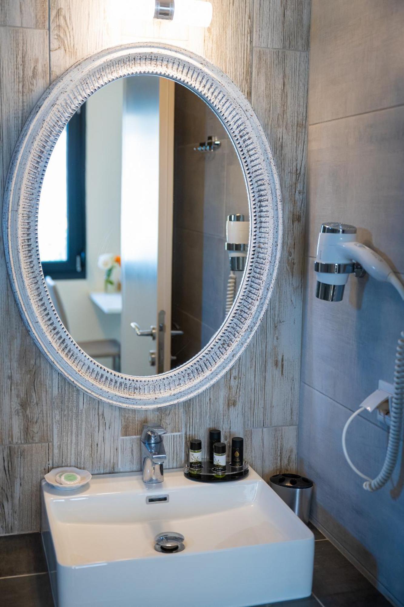 Callista Suites Flojitá Kültér fotó